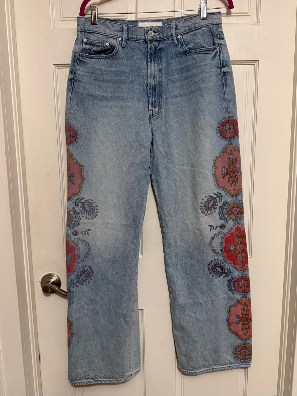 MOTHER Maven Jeans in Sneak Wash with Floral Side Print - Picture 2 of 11